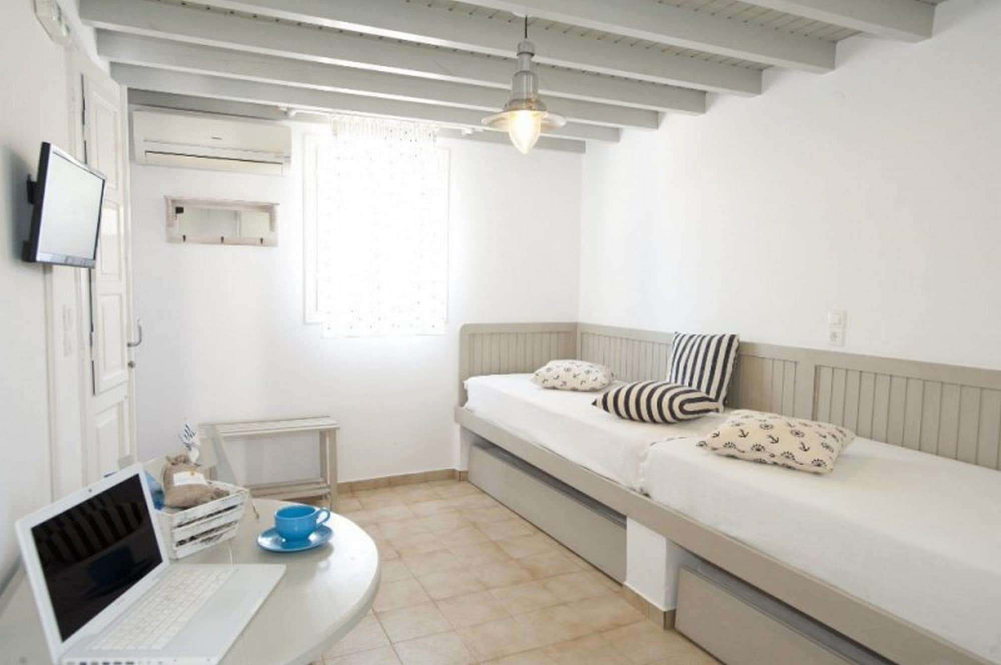 Gryparis' Club Apartments Mykonos Town Eksteriør billede