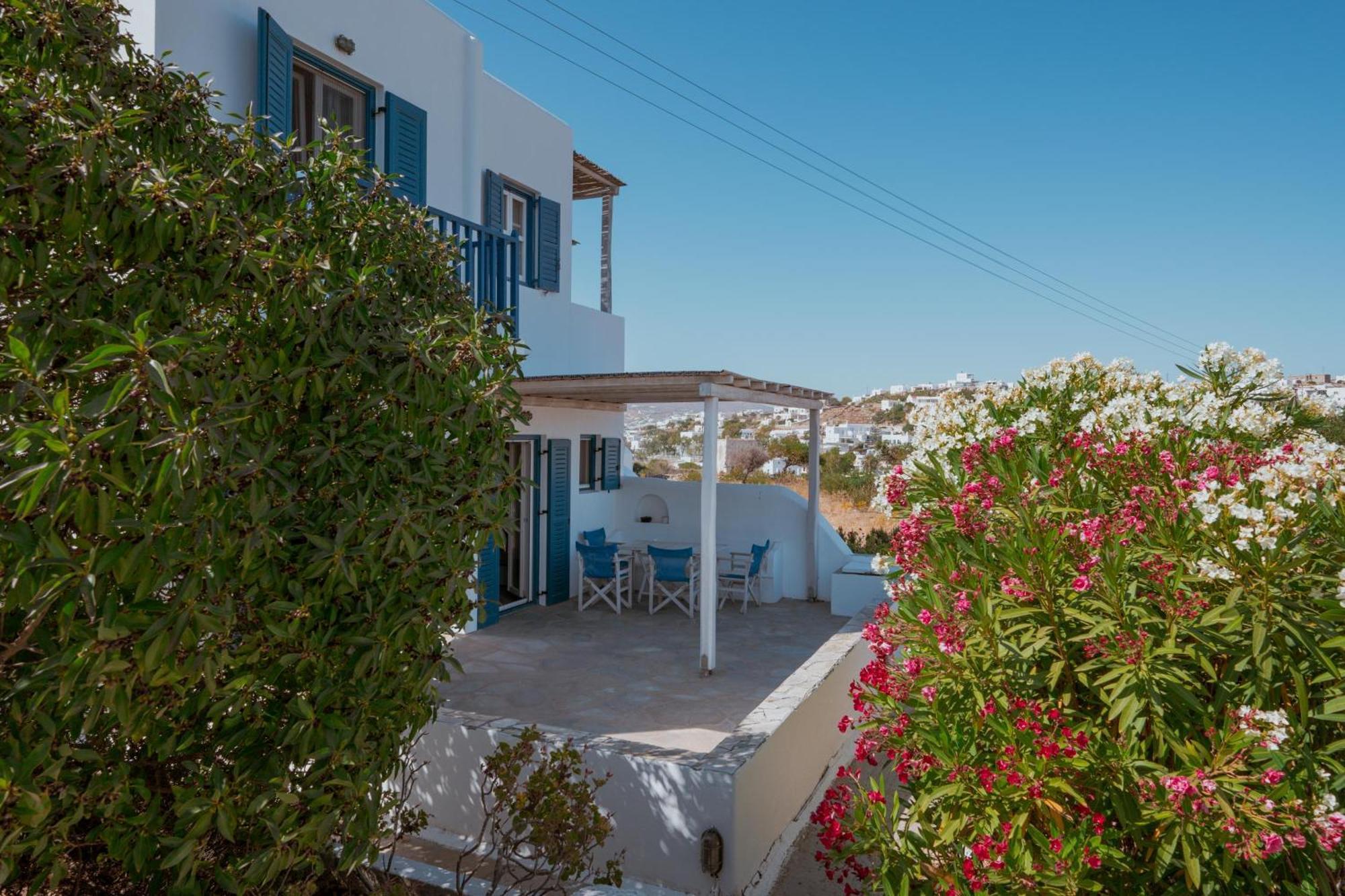 Gryparis' Club Apartments Mykonos Town Eksteriør billede