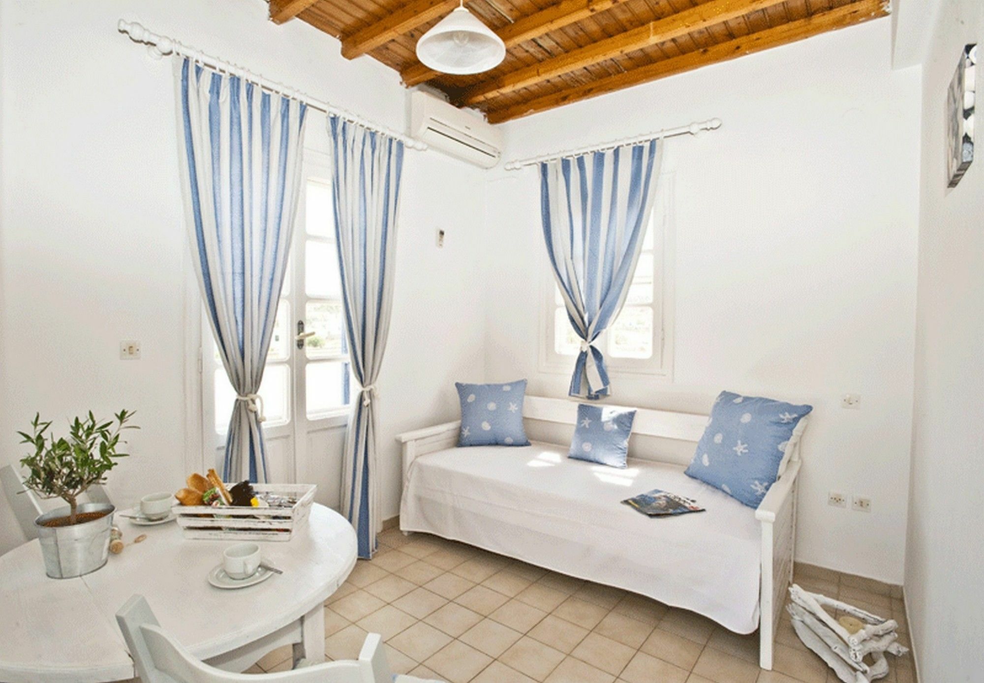 Gryparis' Club Apartments Mykonos Town Eksteriør billede